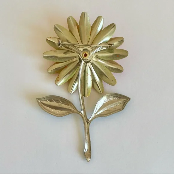Vintage 1960s Mod 3D Enamel And Metal Flower Brooch - Picture 6 of 6